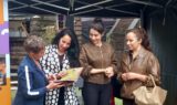 Wereldkookboek uitgereikt aan Roya Kashani